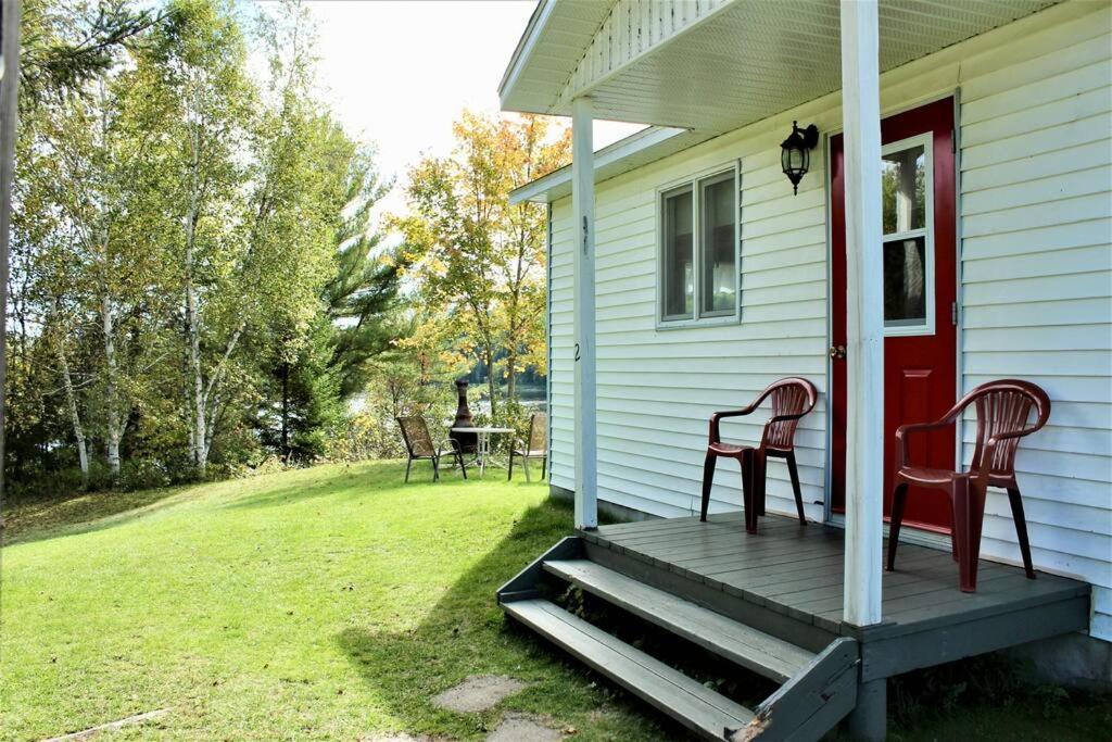 Chalet Au Bord Du St-Maurice La Tuque Exteriör bild